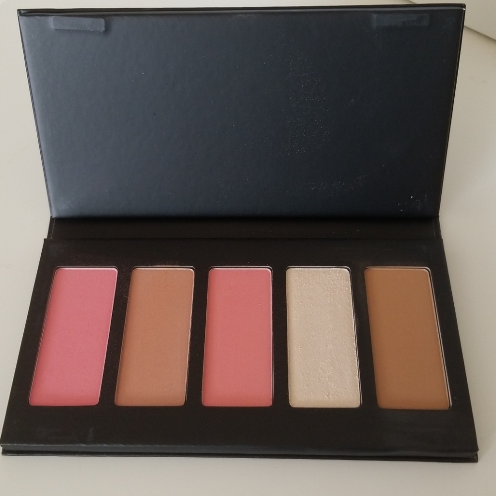 Japonesque Velvet Touch Face Palette